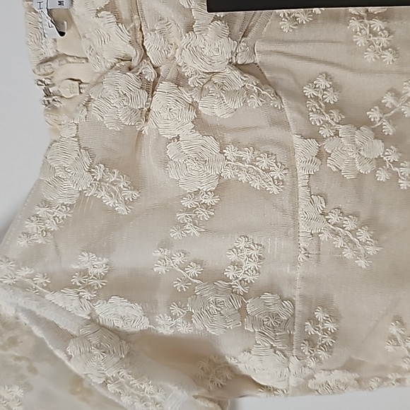 FASHION NOVA Mini lace dress - Picture 6 of 6